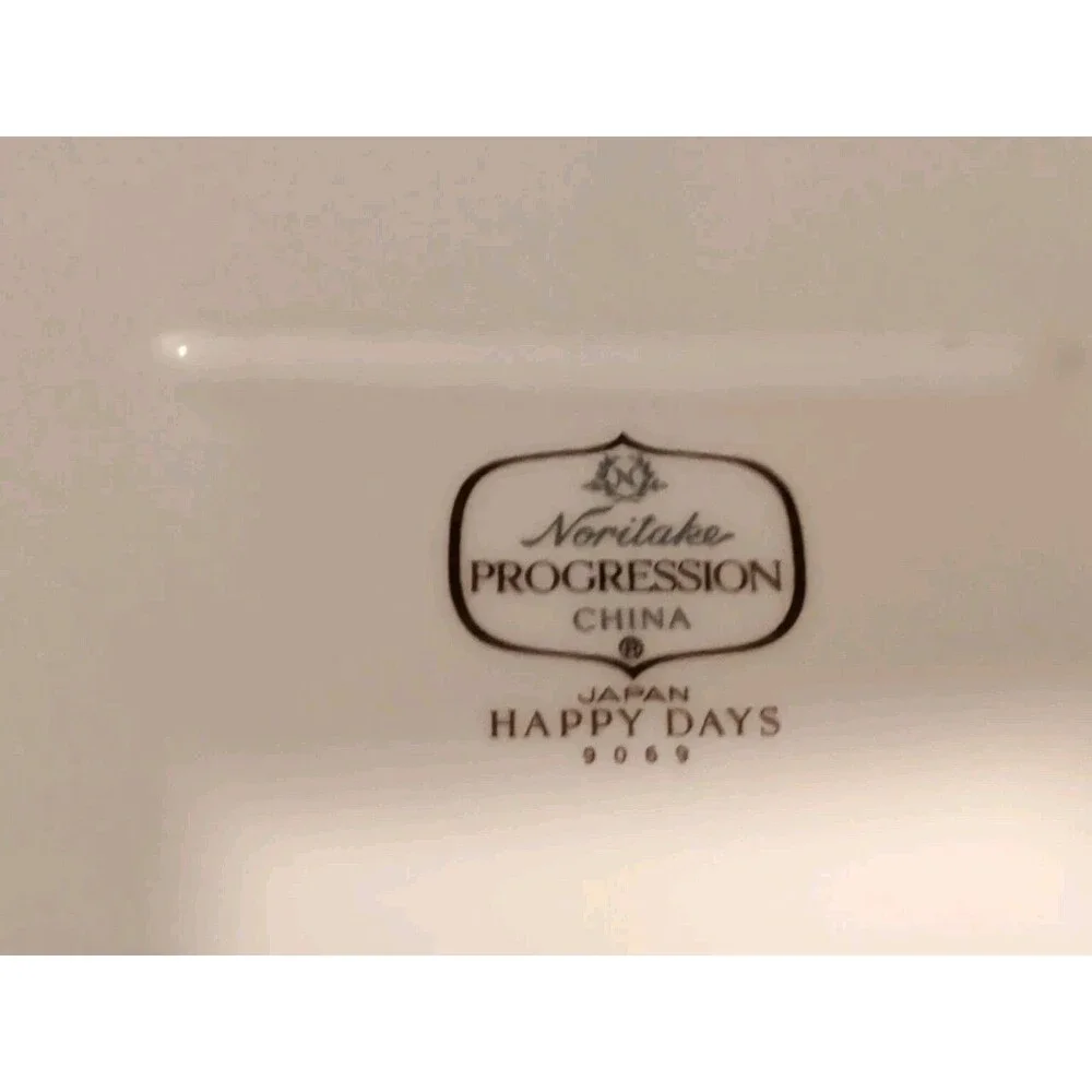 noritake progression Happy Days Rectangular Platter Floral 9069